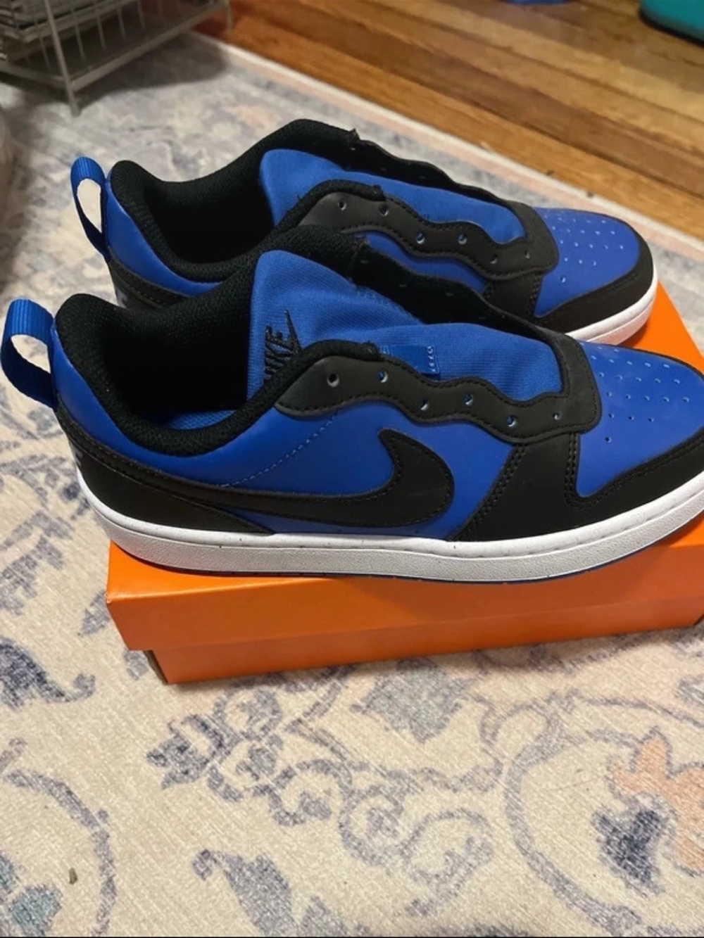 Nike Kids Low-Top Sneakers in Blue and Black